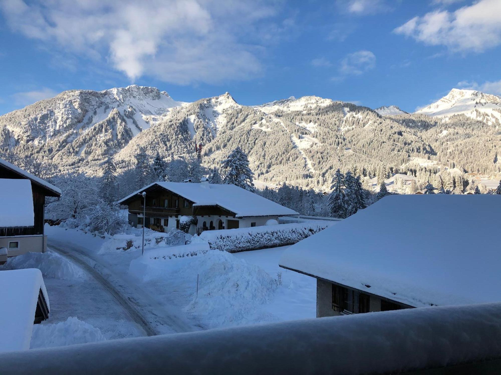 Alpenapart Singer - Contactless Check-In Reutte Εξωτερικό φωτογραφία